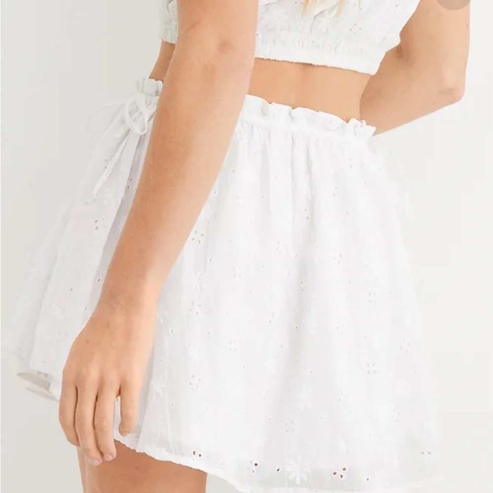 Aerie mini floral side tie skirt